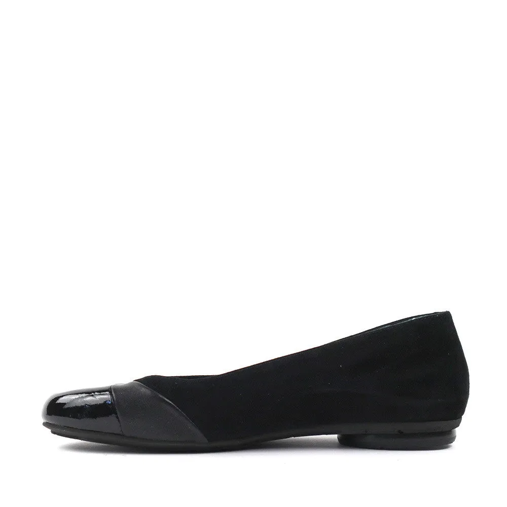2460 Black Suede