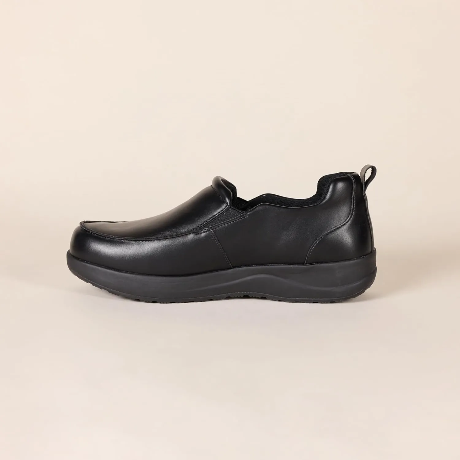 Amazon Essentials Men's Comfortable Service Shoe