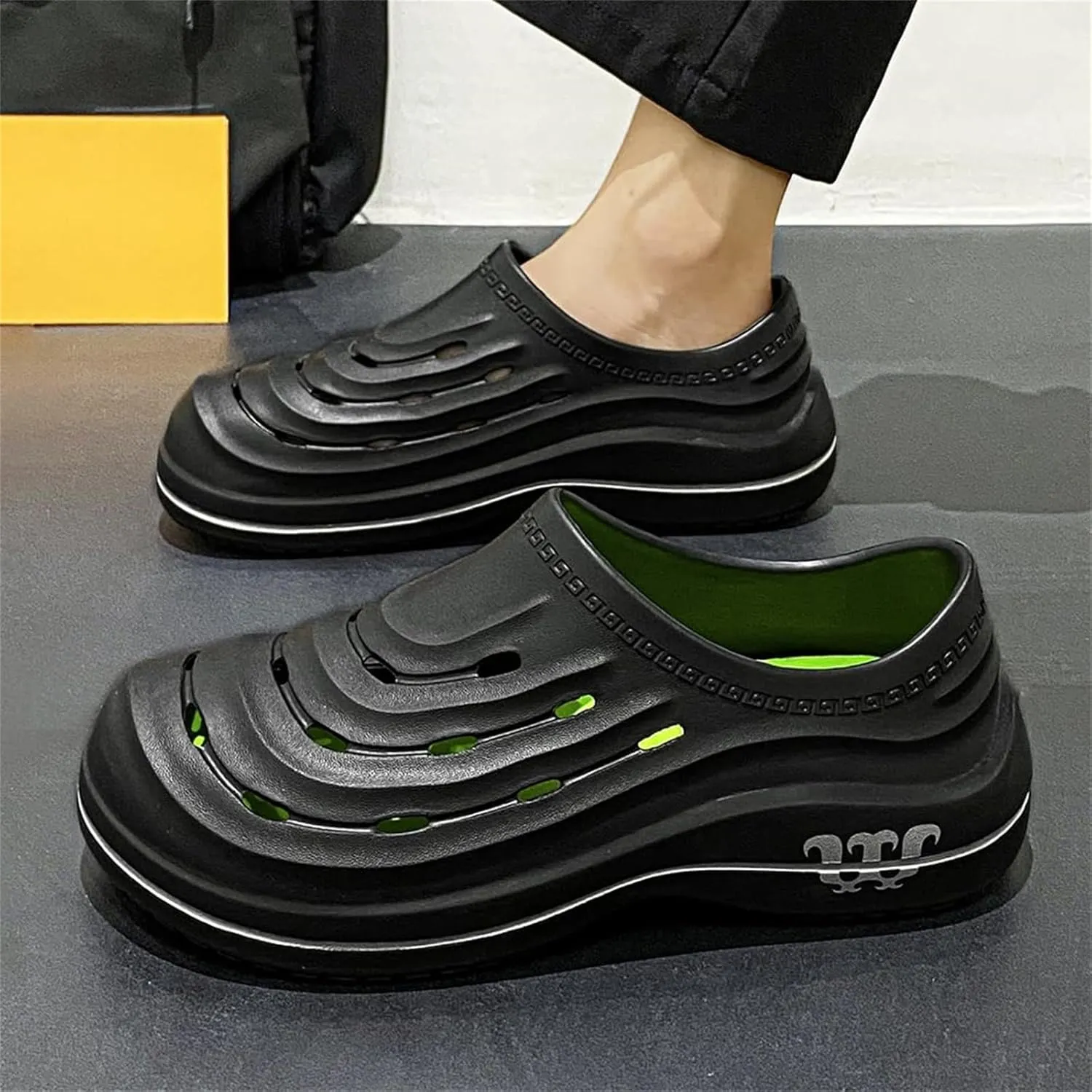 Chef Shoes for Men Women,Oil Resistant Waterproof Arch Support Clogs,Lightweight Breathable Kitchen Shoes Wide Toe Box Beach Slippers,Quick Dry Slip-on Garden Clogs with Removable Cushion Footbed