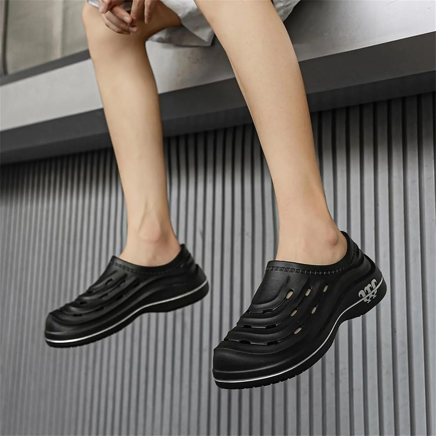 Chef Shoes for Men Women,Oil Resistant Waterproof Arch Support Clogs,Lightweight Breathable Kitchen Shoes Wide Toe Box Beach Slippers,Quick Dry Slip-on Garden Clogs with Removable Cushion Footbed