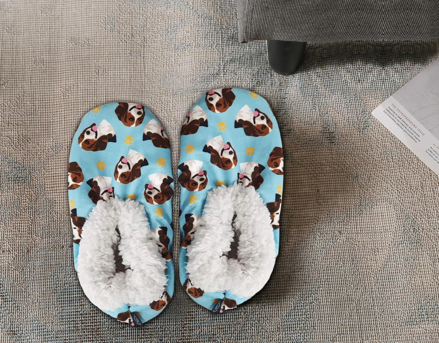 Chihuahua Super Soft Womens Slippers - One Size Fits Most - Cozy House Slippers - Non Skid Bottom - perfect for Chihuahua gifts