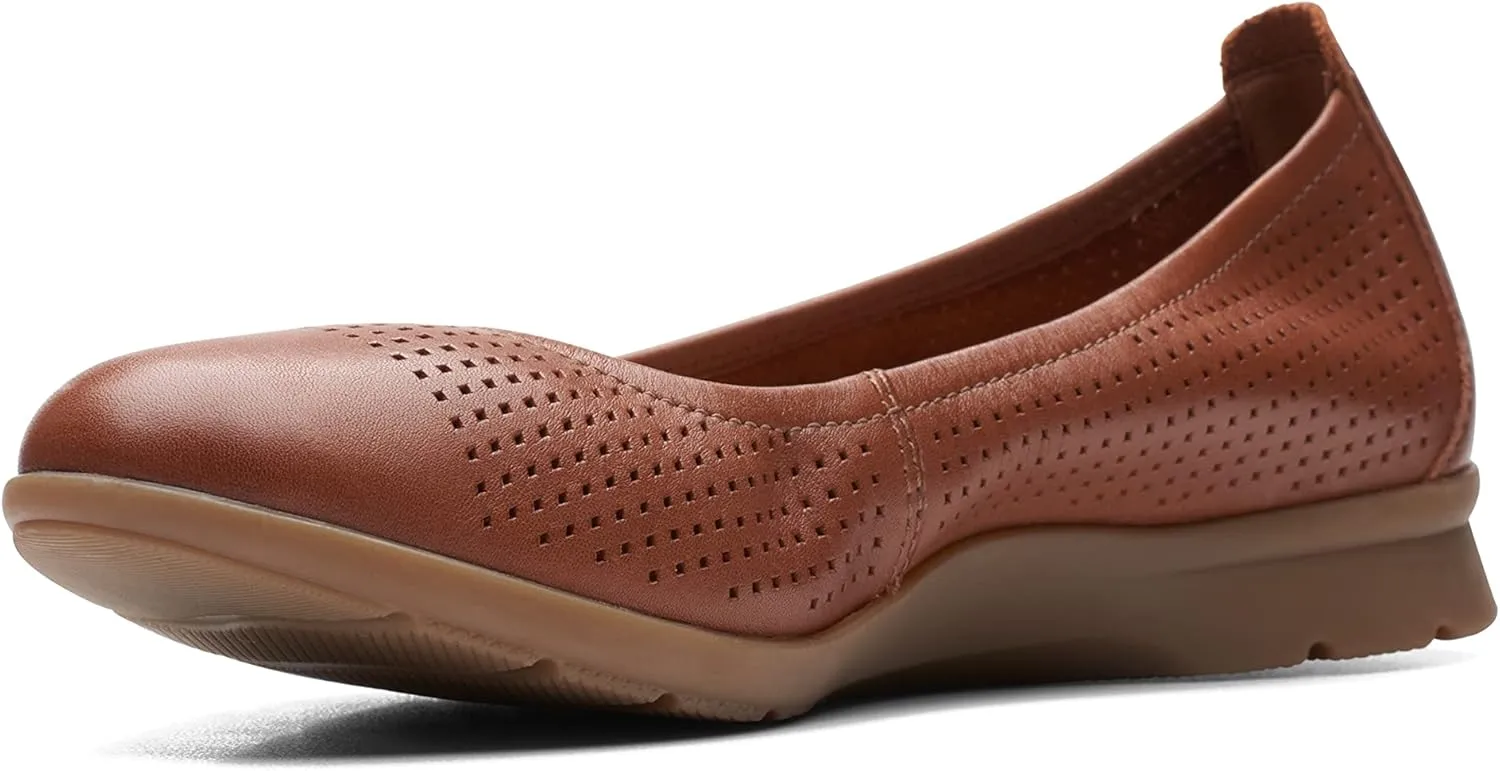 Clarks Women's Jenette Ease Ballet Flat