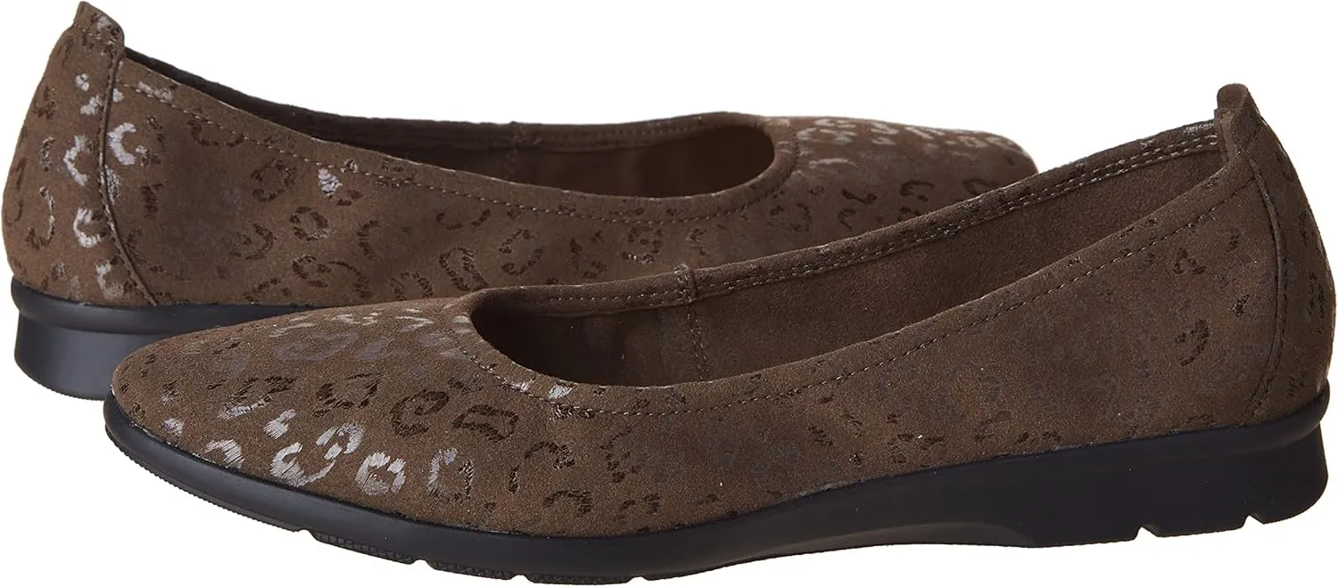 Clarks Women's Jenette Ease Ballet Flat