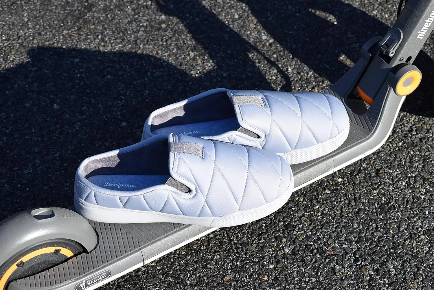 Dearfoams Men's Andy Water Resistant Lightweight Clog Slipper