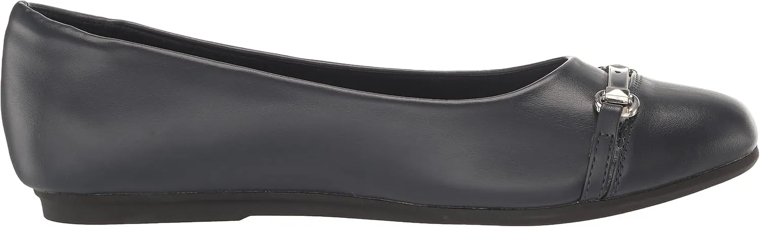 Easy Street Women's Asher Ballet Flat