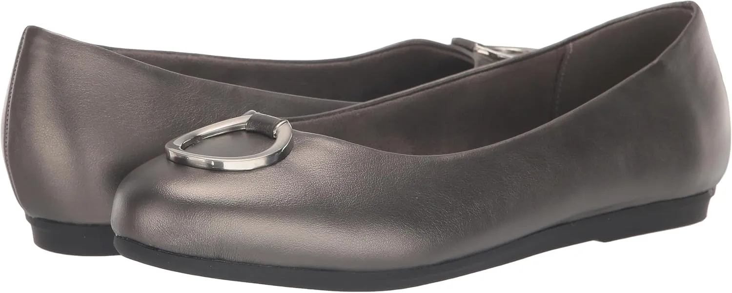 Easy Street Women's Dia Sneaker