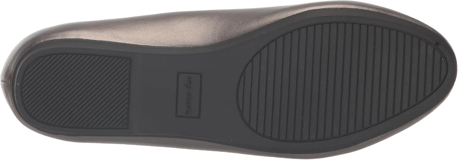Easy Street Women's Dia Sneaker