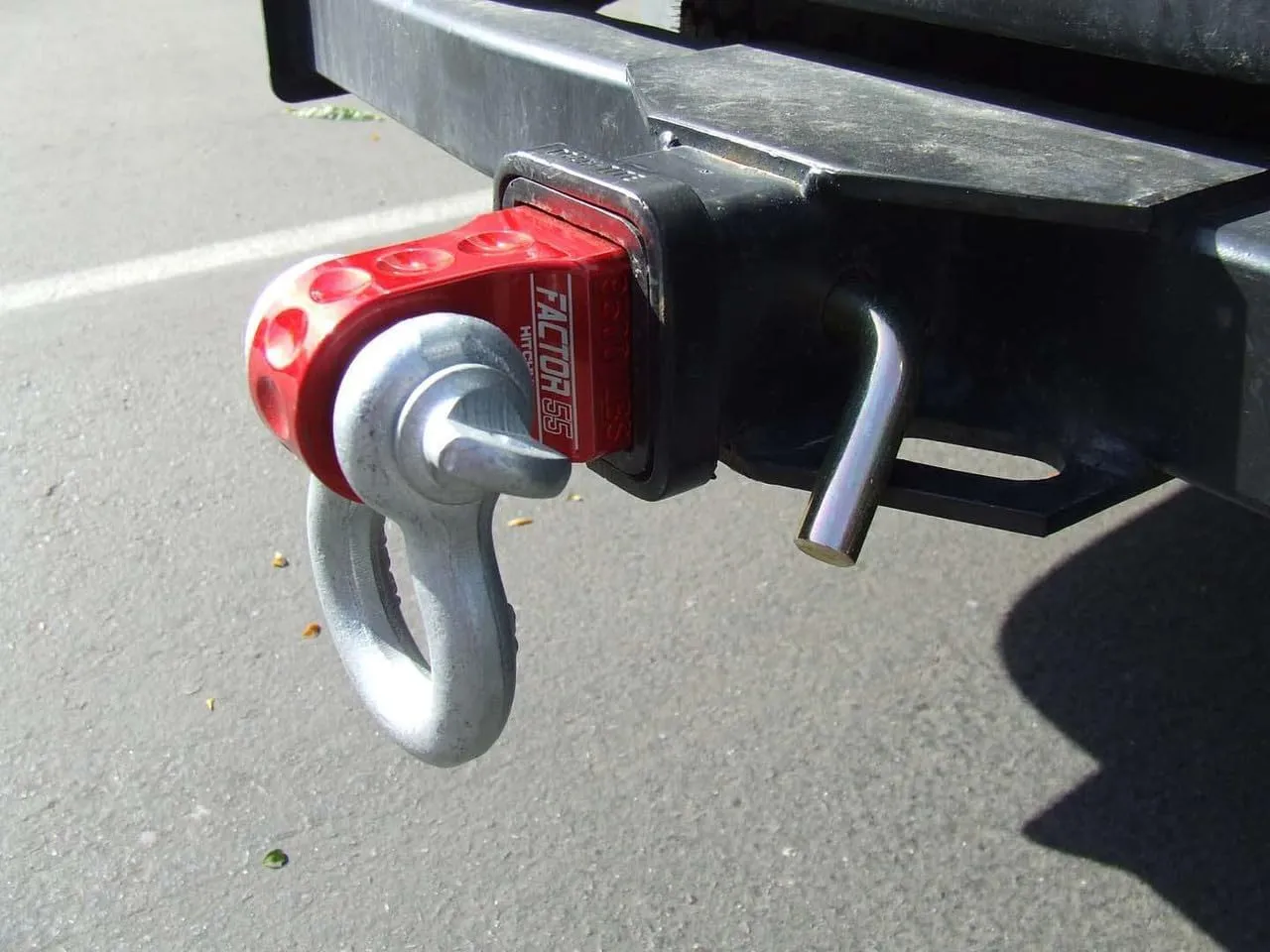 Factor 55 00020-03 Hitchlink 2.0 Rated at 9500 lb Ultimate Failure at 51,000 lb Convert Your Vehicles Hitch Receiver into a Recovery Point. Ideal for 4x4 Off Road Adventures – Yellow