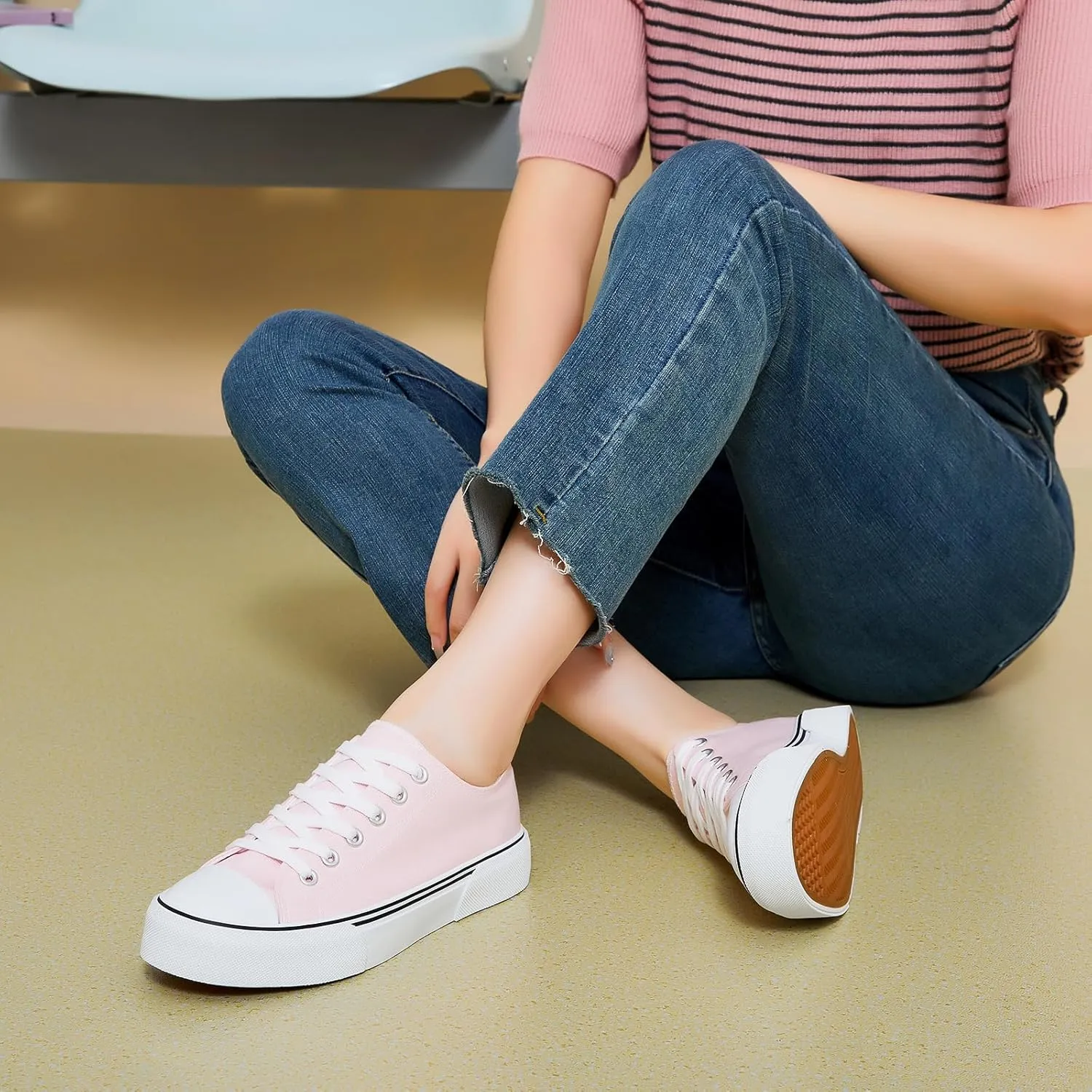 hash bubbie White Sneakers for Women Low Top Canvas Shoes Womens Canvas Sneakers Women's Fashion Sneakers Slip on Casual Tennis Shoes