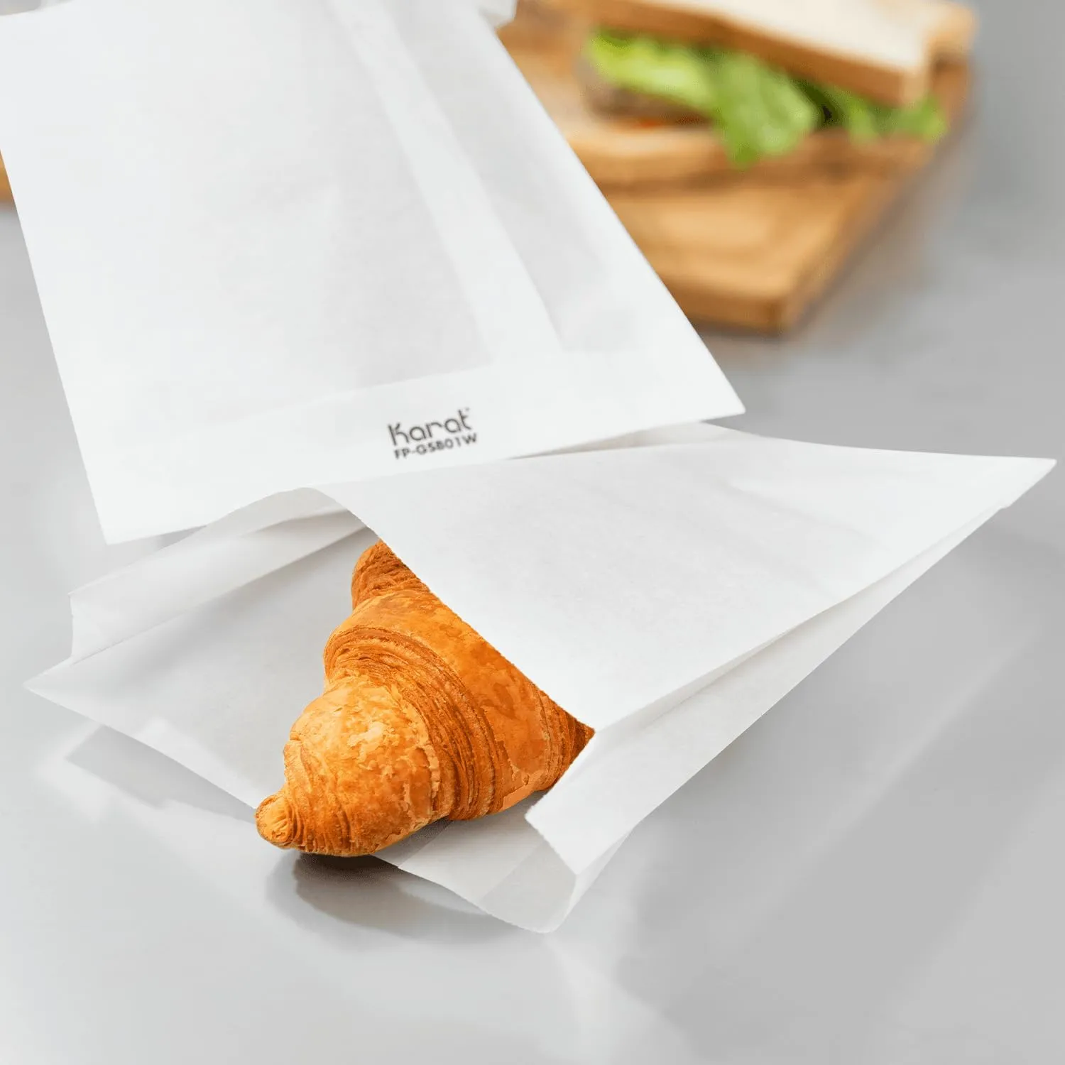 Karat Grease and Leak-Resistant Paper Sandwich Bags, BPA-Free and PFAs-Free, Recyclable Paper Bags for Snacks and Lunch, Sealable, Easy-to-Open, Flat-Storage Design - Pack of 2000 pcs (White)