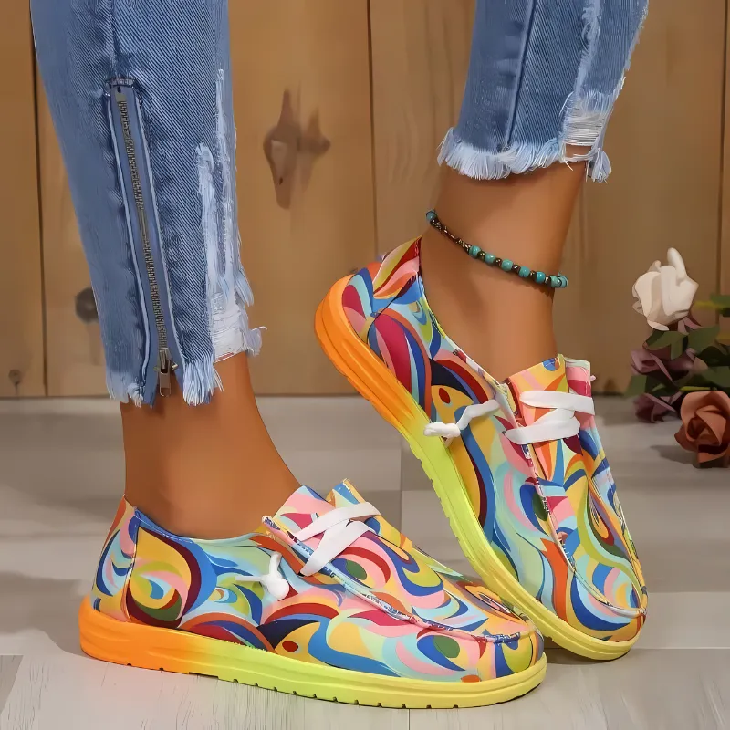 Leila Canvas Low Top Sneaker