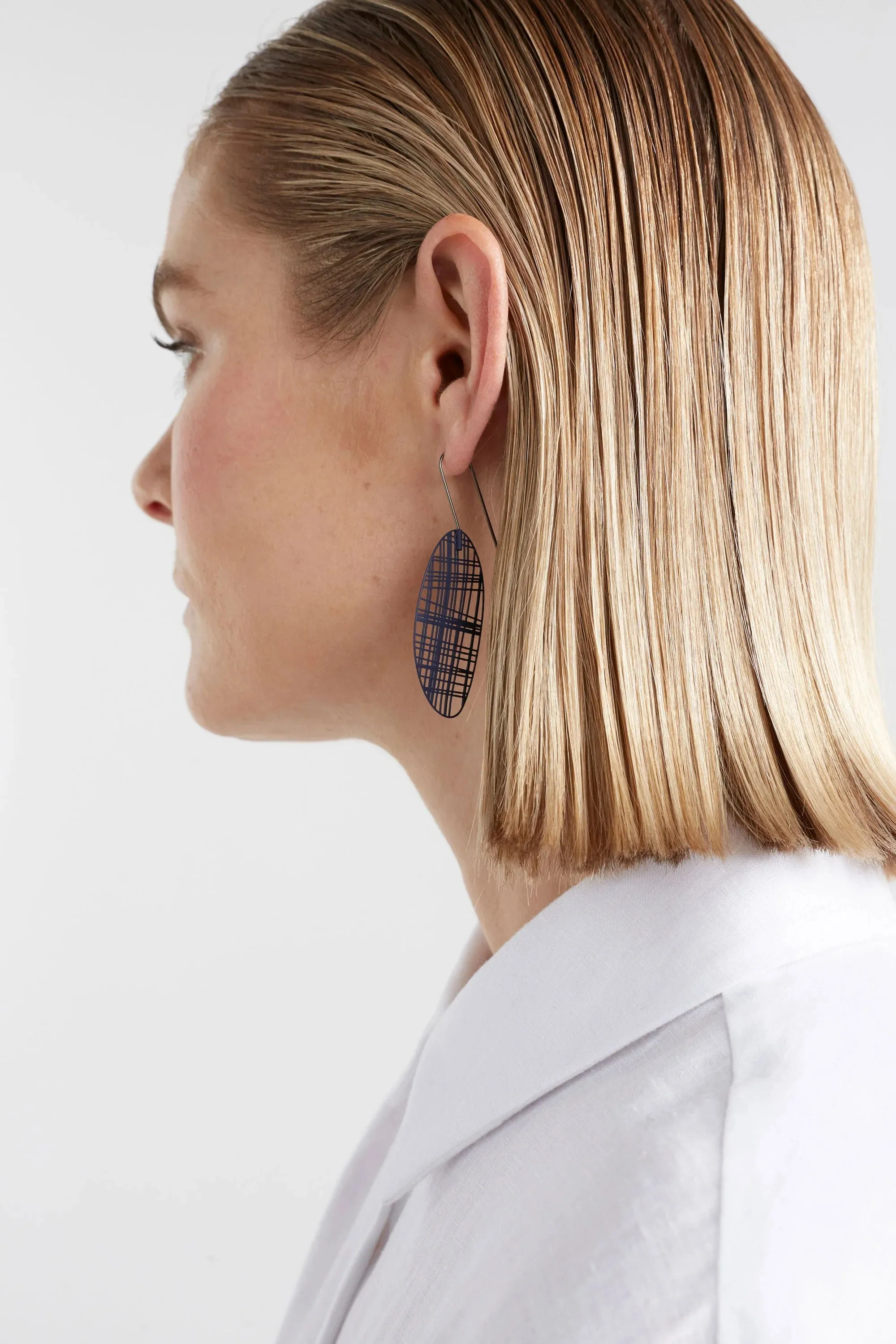 lek earrings