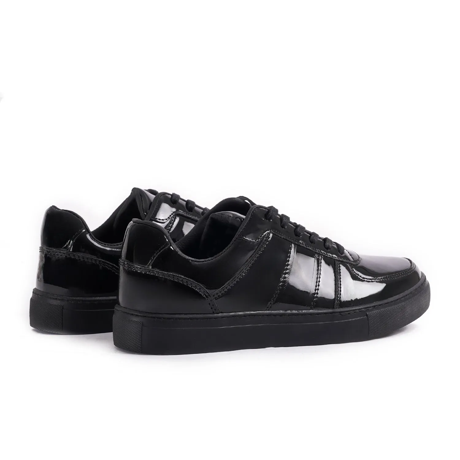 Low Top Laced Sneaker