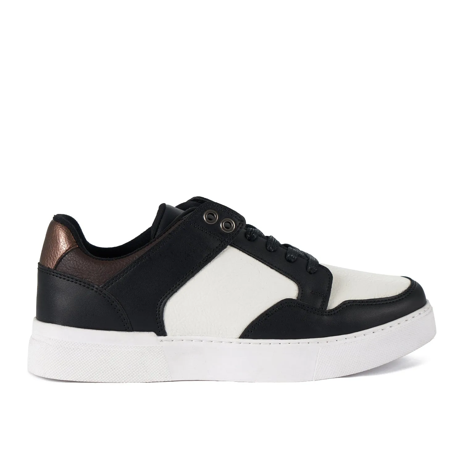 Low Top Laced Sneaker