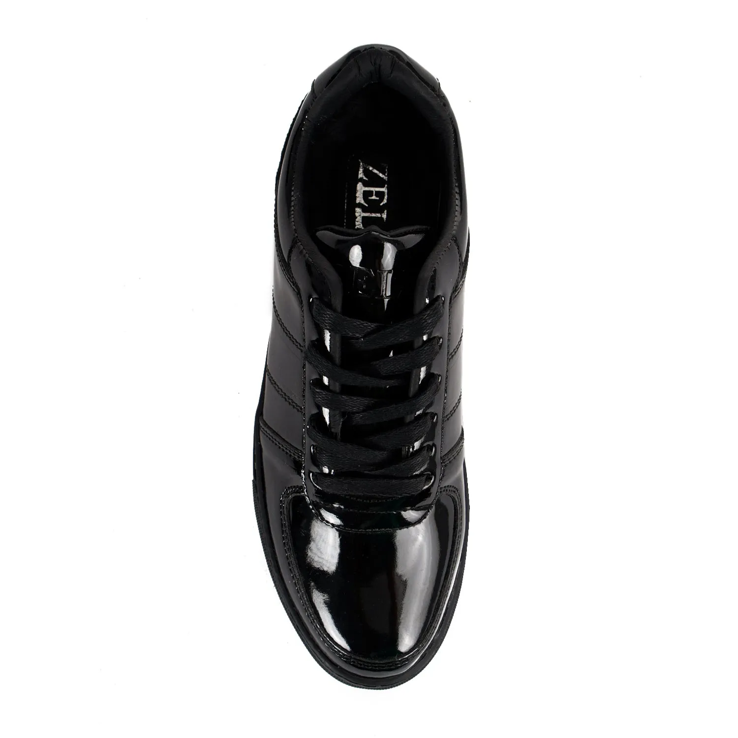 Low Top Laced Sneaker