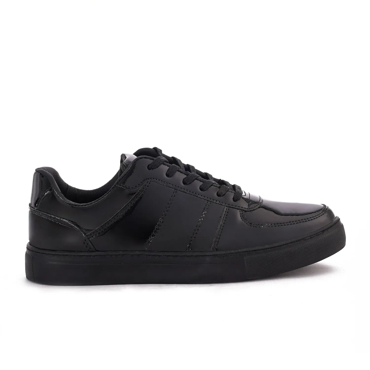 Low Top Laced Sneaker
