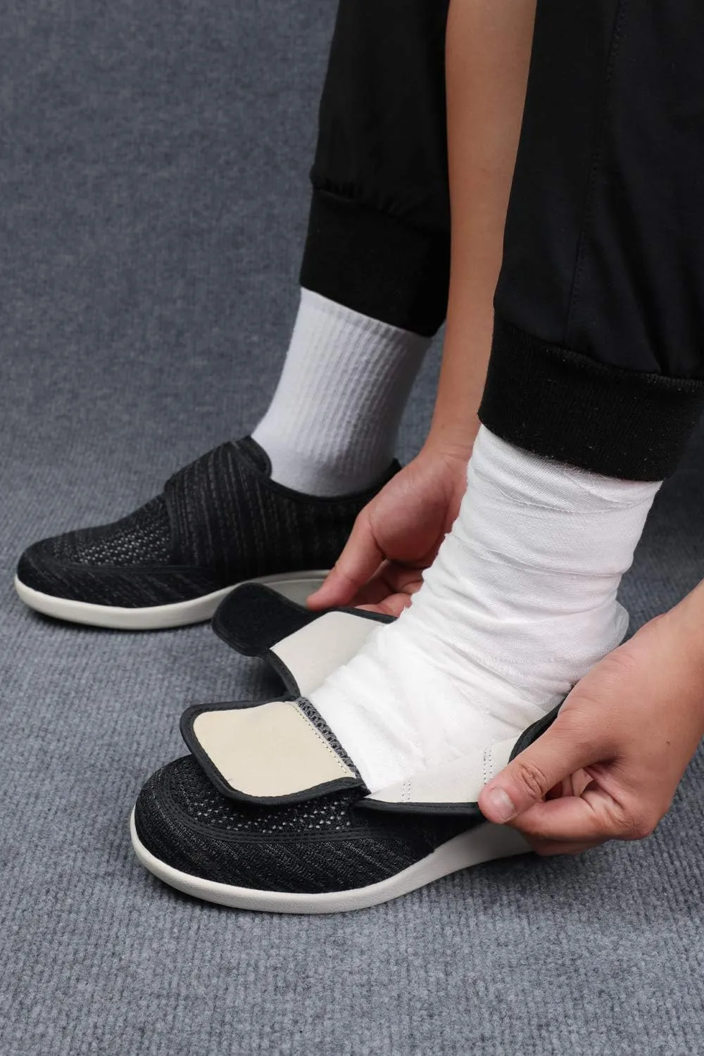 Men's Diabetic Elderly Shoes - Plus Size, Adjustable, Non-Slip, Double Insole, Air Cushion Bottom Walking Shoes