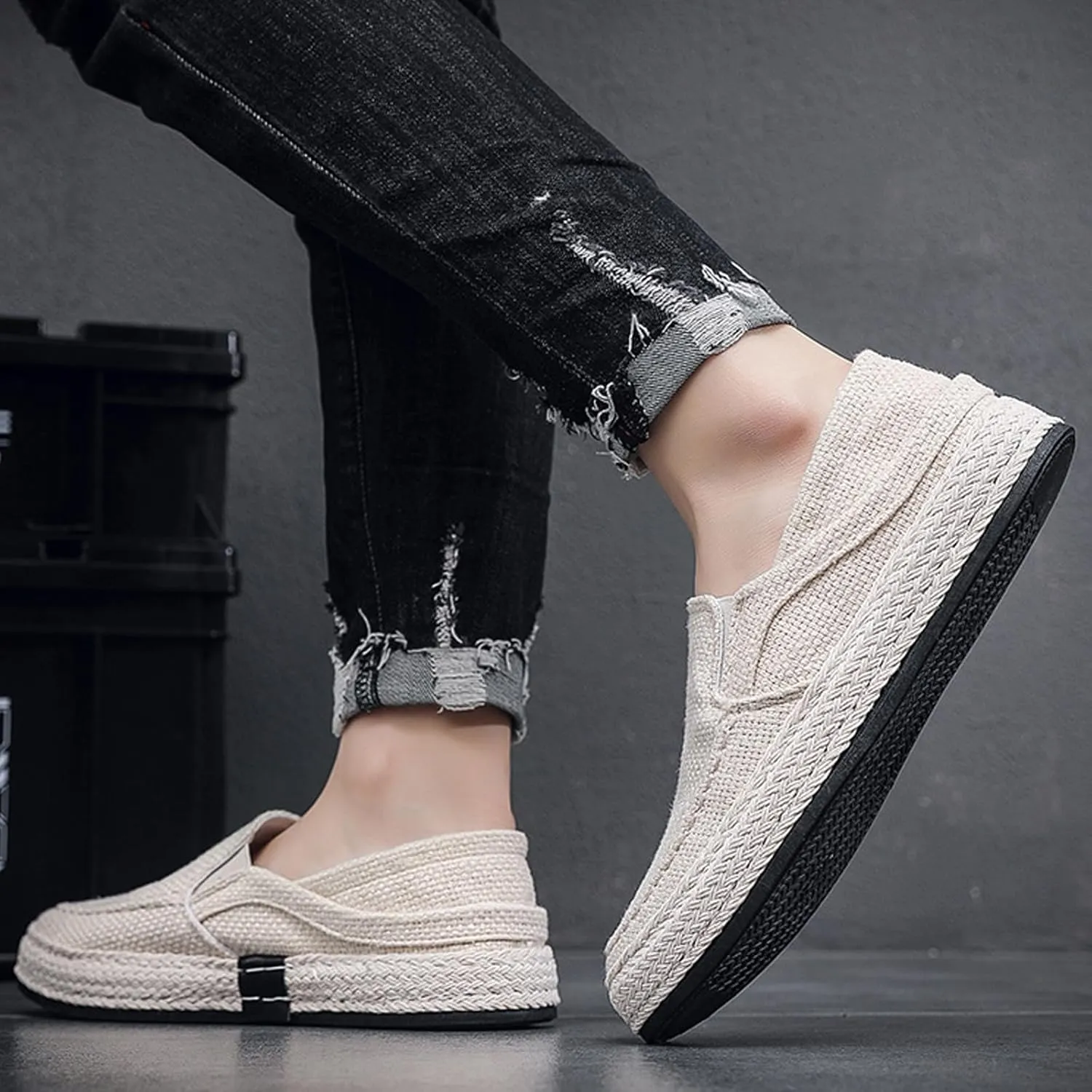 Men's Linen Woven Wide Width Flat Casual Loafers Comfortable Round Toe Lightweight Breathable Non-Slip Slip-On Walking Board Shoes
