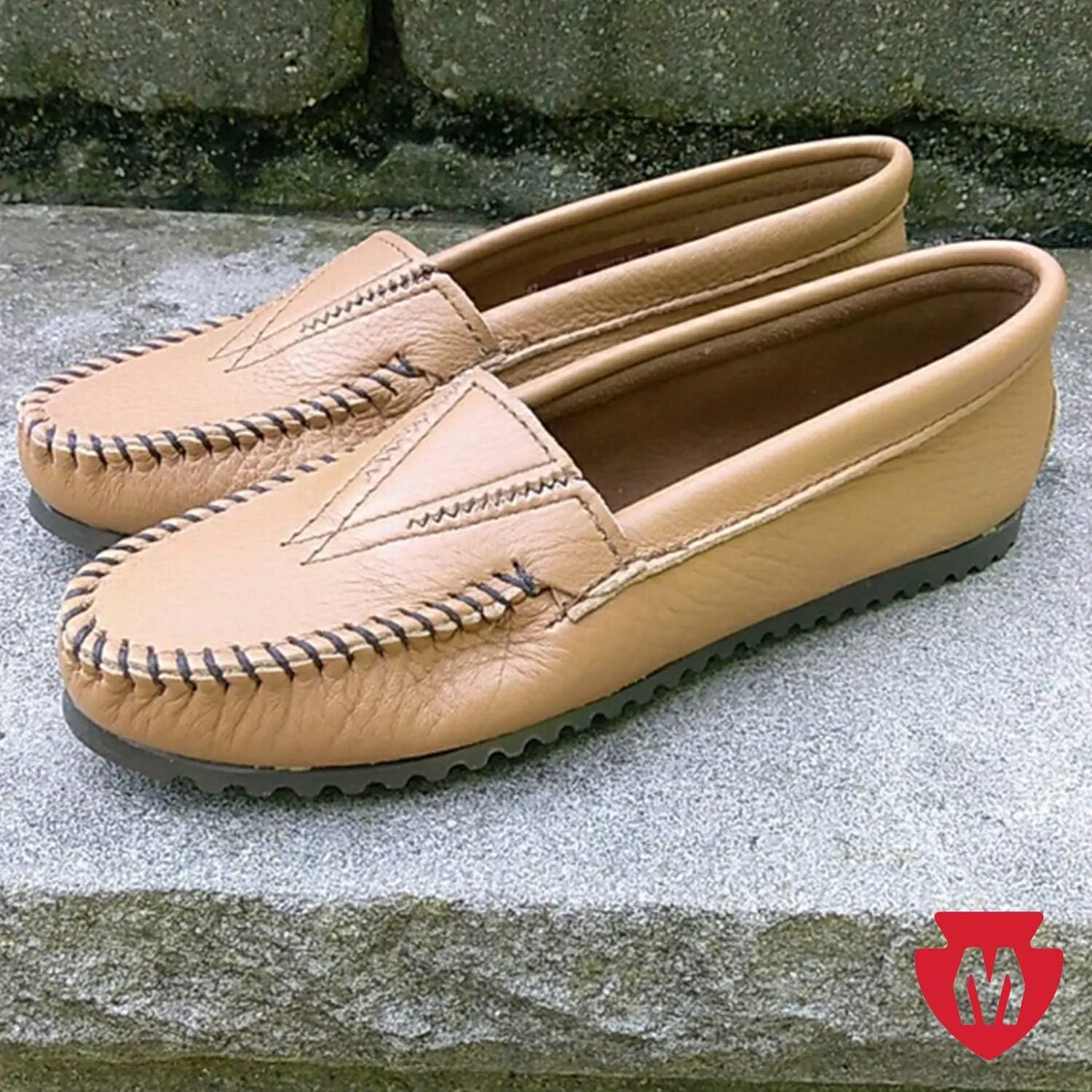 Minnetonka Women's Deerskin Gore Front Moccasin
