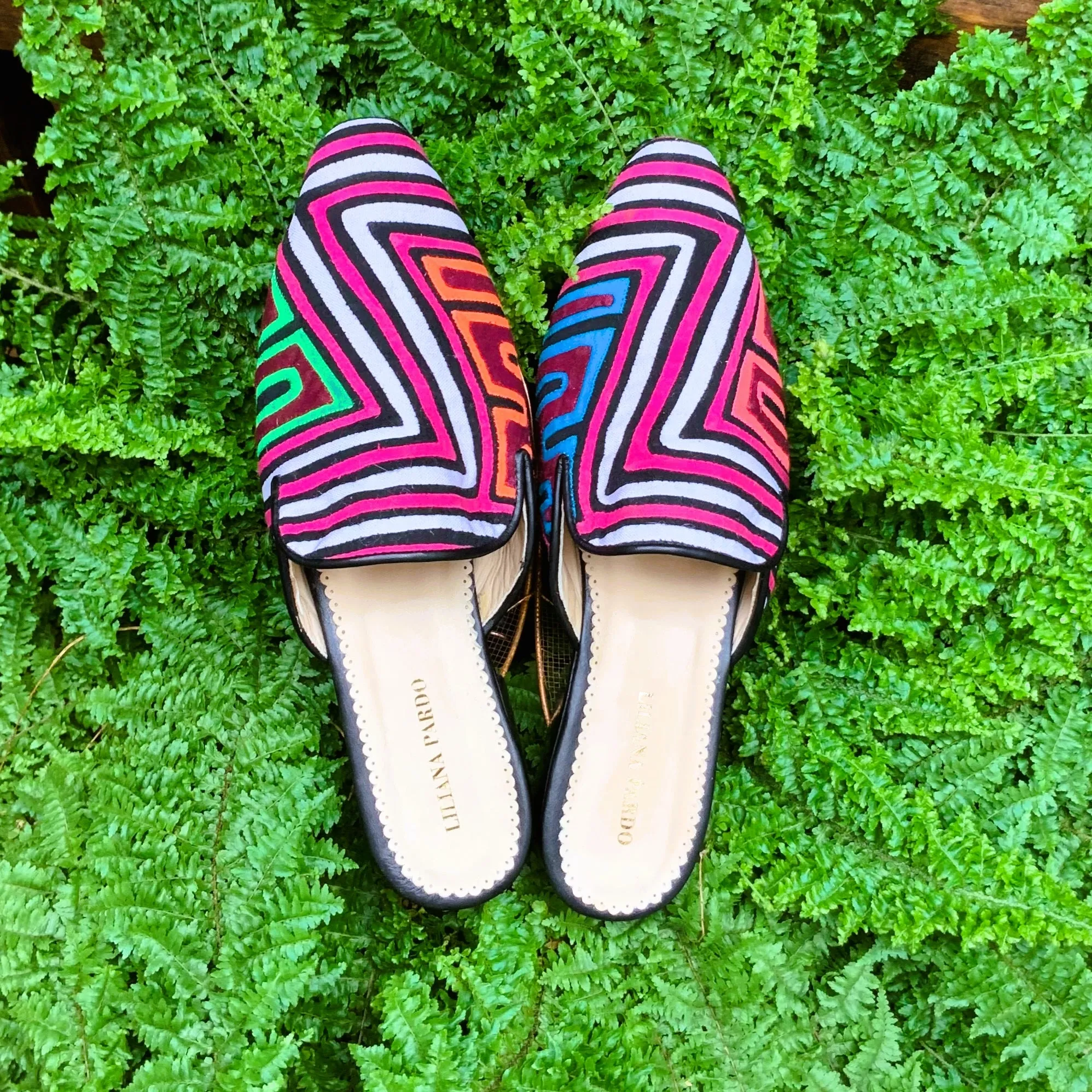 Mola Mules | Black Multicolor