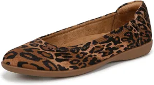 Naturalizer Women's Flexy Round Toe Ballet Flat