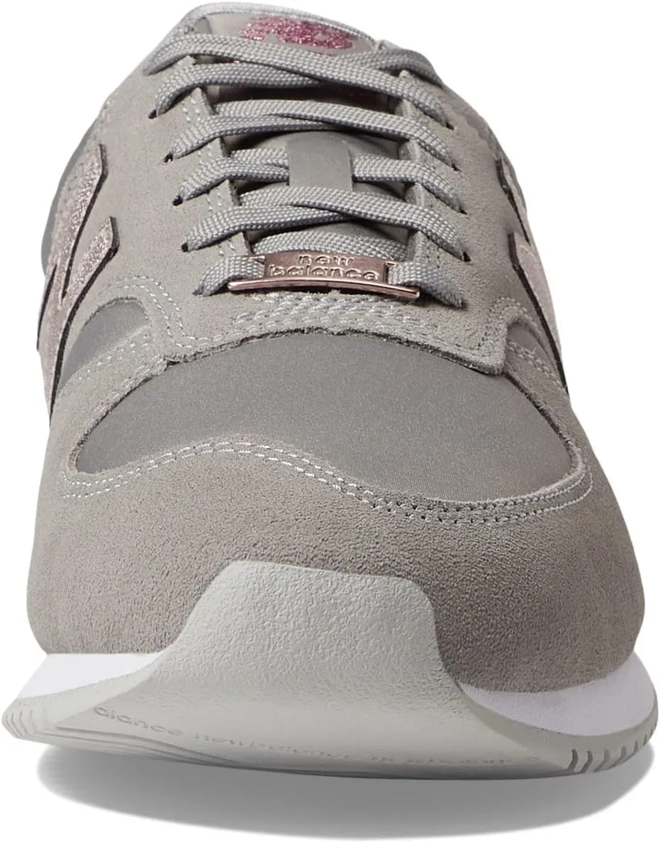 New Balance Women's 420v2 Sneaker