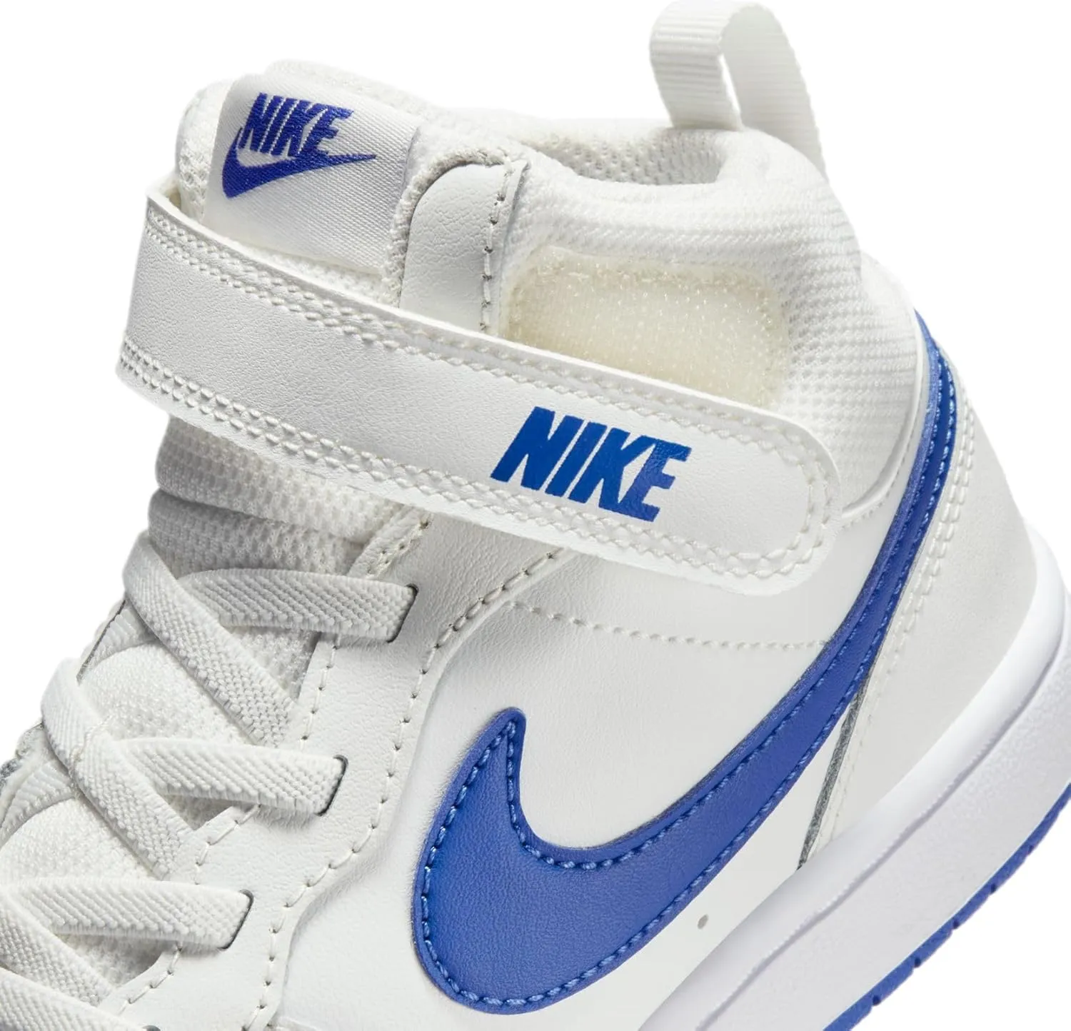 NIKE Boy's Sneaker