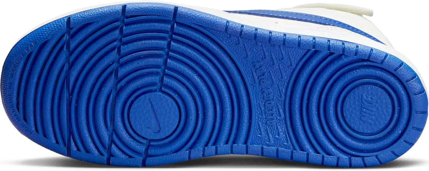 NIKE Boy's Sneaker