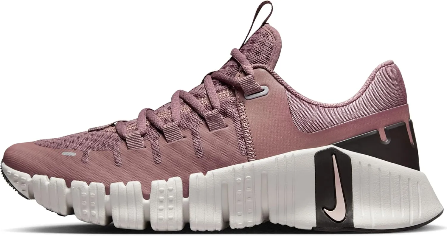 Nike Free Metcon 5 Women's Workout Shoes (DV3950-201, Smokey Mauve/Light Bone/Velvet Brown/)