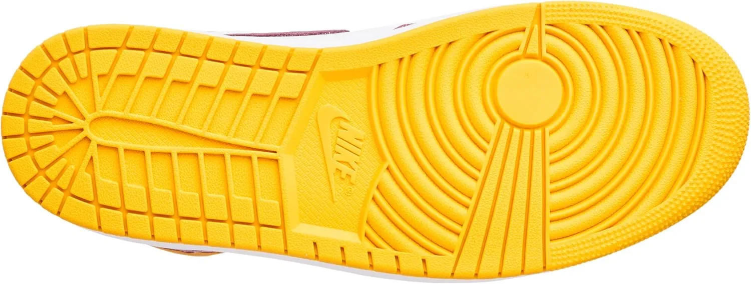 Nike mens Air Jordan 1 High Basketball