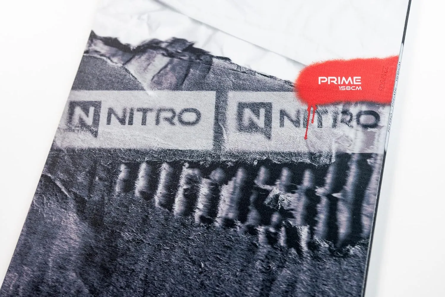 Nitro Prime Men's All-Mountain Snowboard, Intermediate All-Mountain Camber, Easy Riding Snowboard