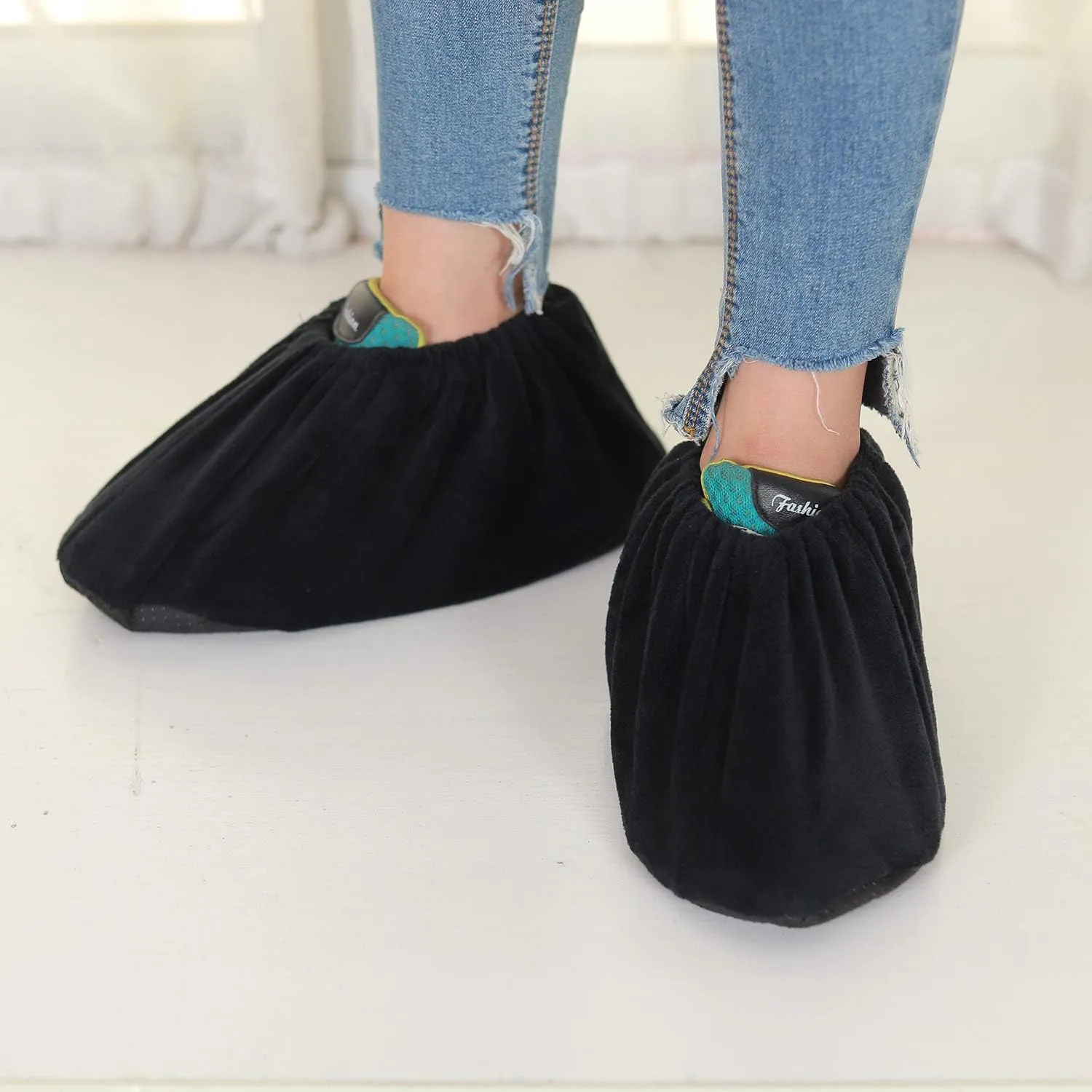 PlasMaller 5 Pairs Non Slip Washable Reusable Shoes Covers For Household Thickened Boots, Black, S