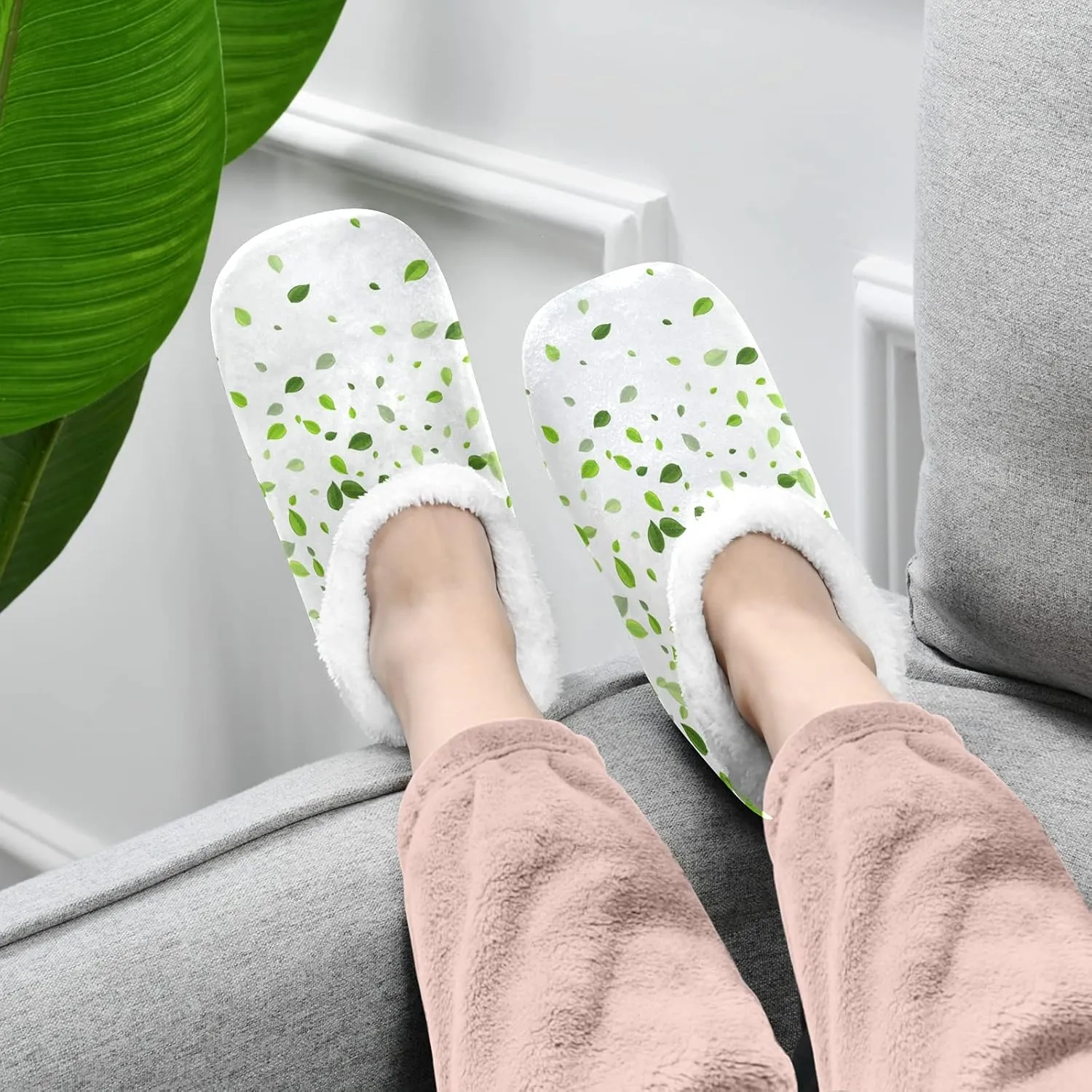 Poeticcity Unisex Fuzzy House Slippers, Warm Fur Lining Shoes, Non-Slip Memory Foam Slippers M-XXL