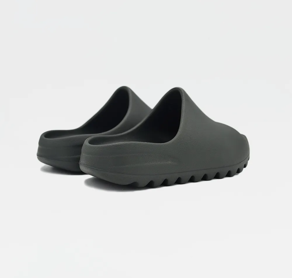 Slide Dark Onyx (Kids)