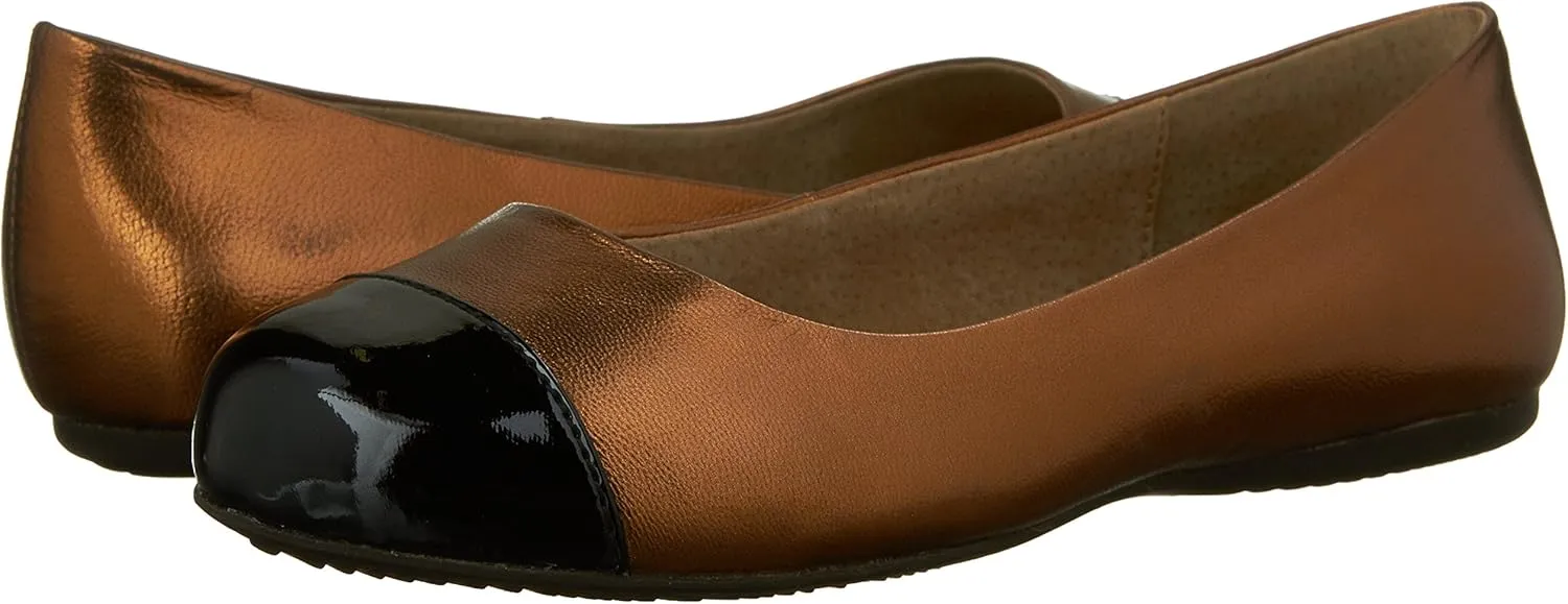 SoftWalk Womens Napa Ballet Flat