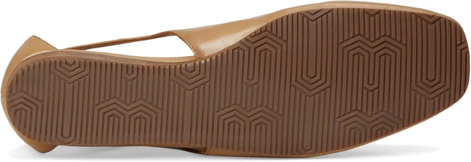 SoftWalk Women's Venice Ballet Flat