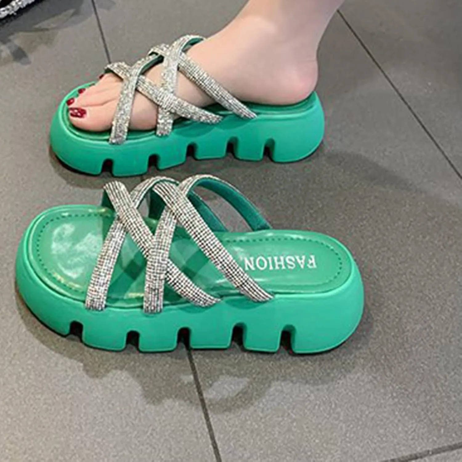 Summer Thick Sole Sandals Women Comfort Round Toe Slip on Sandal Outdoor Walking Beach Slides Boho Slippers