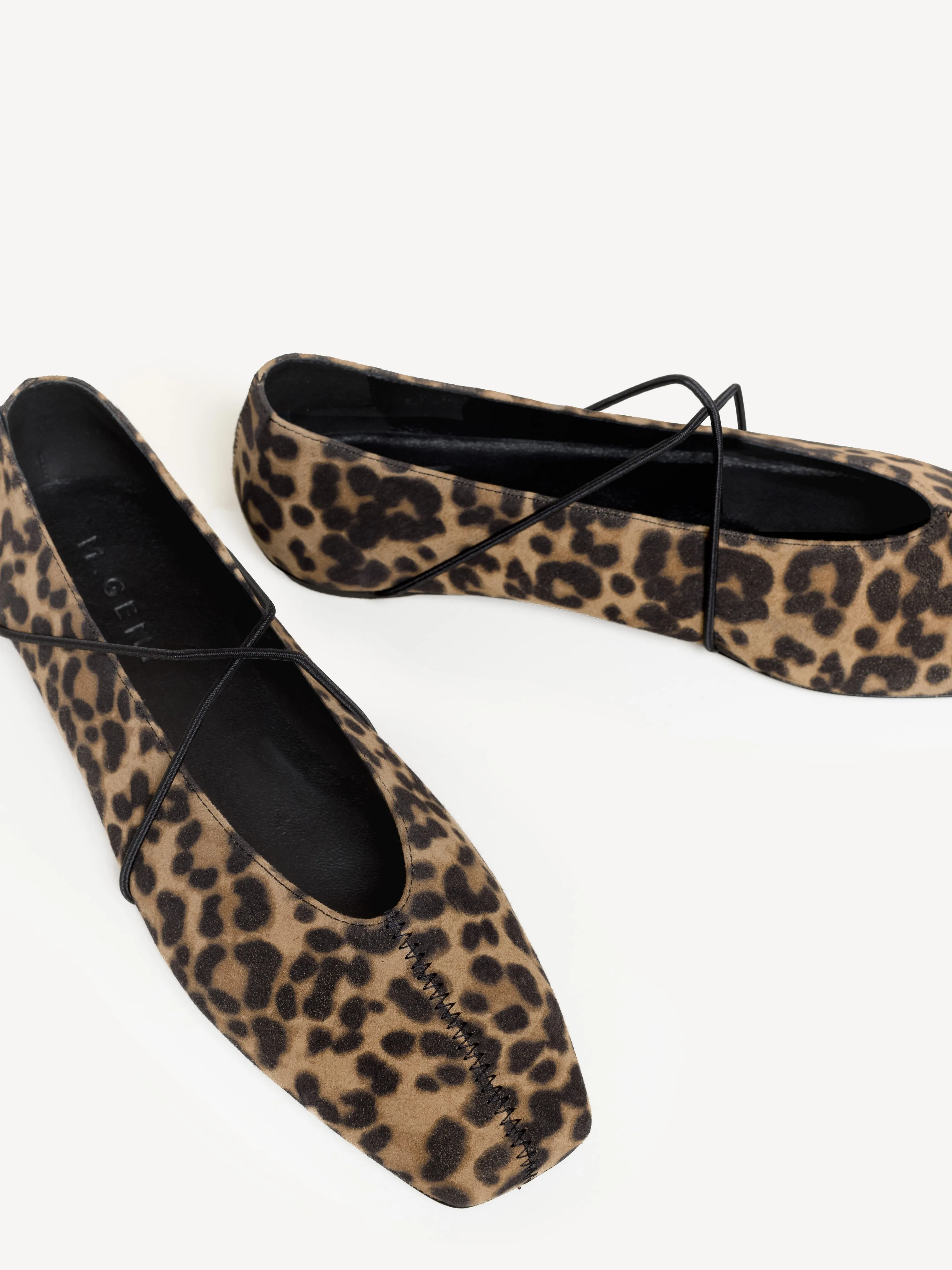 The Una (Sample Sale)