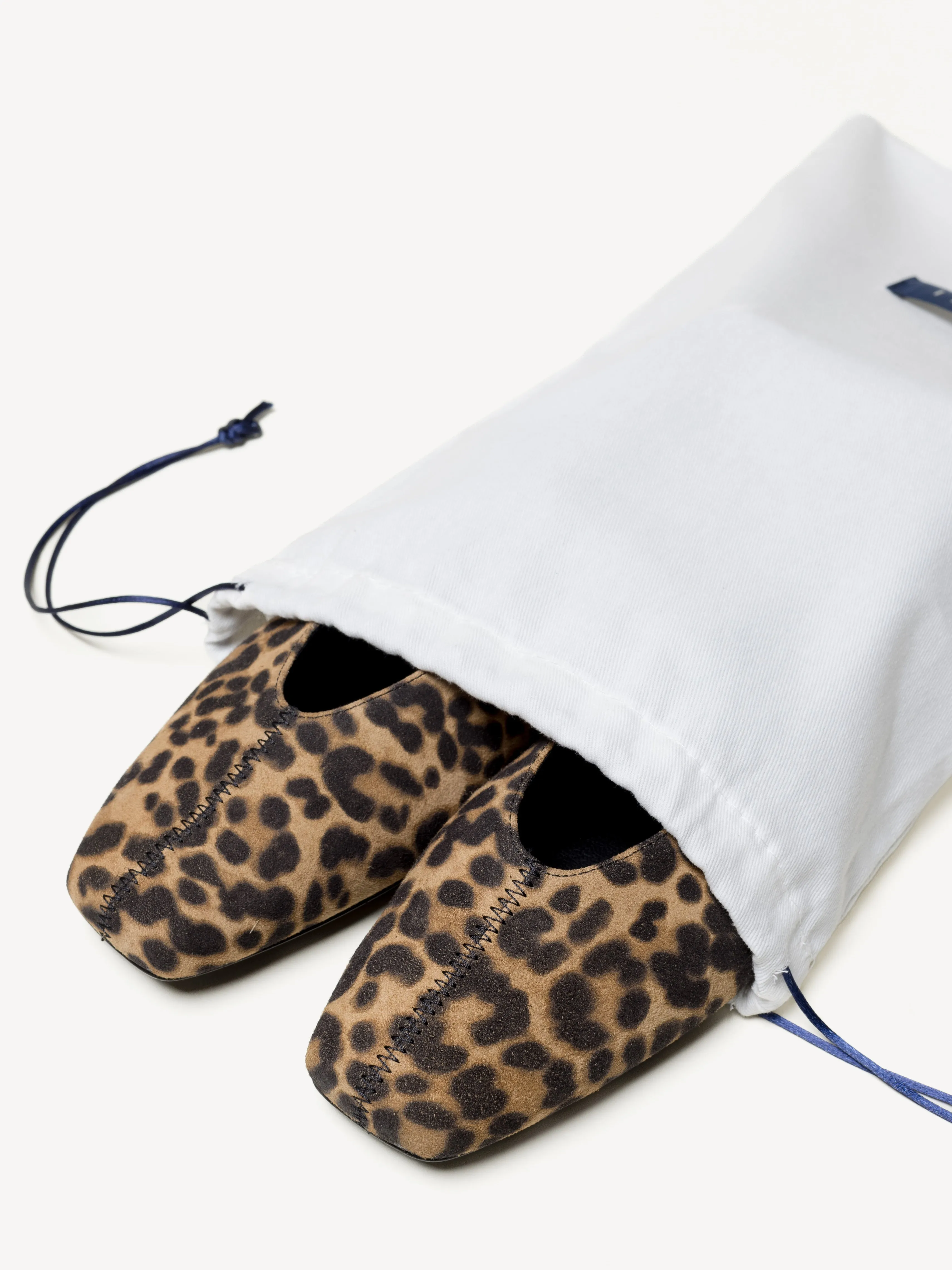 The Una (Sample Sale)