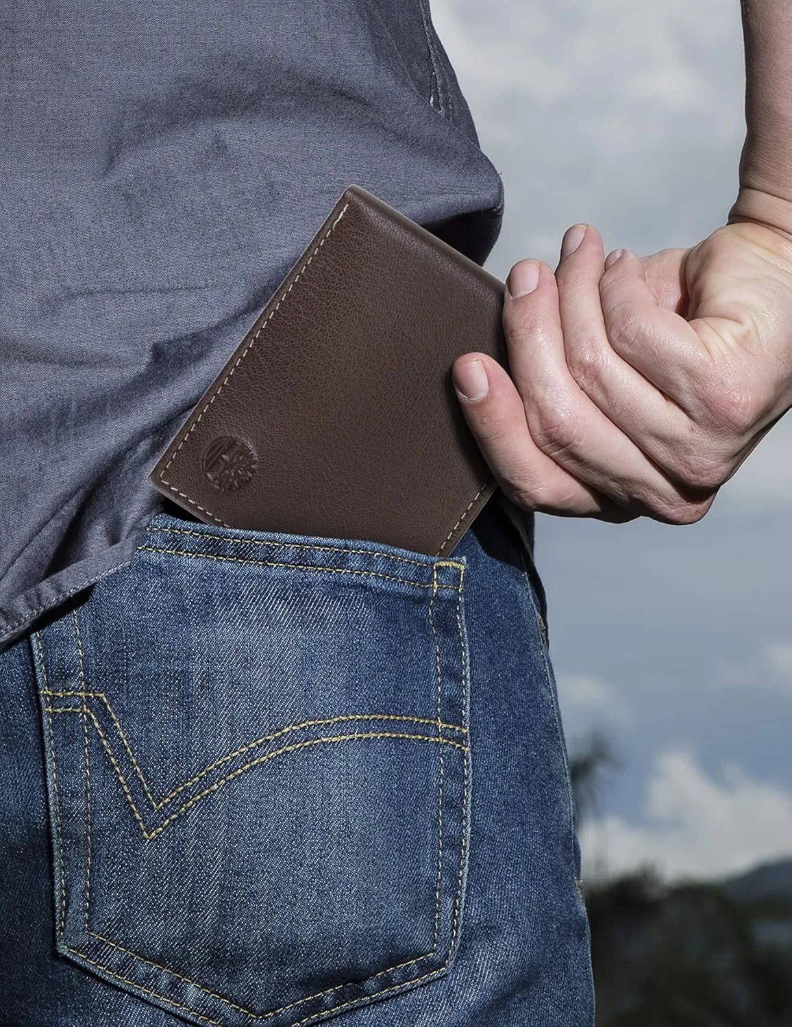 Timberland Men's Leather Wallet With Attached Flip Pocket, Brown (Blix), One Size