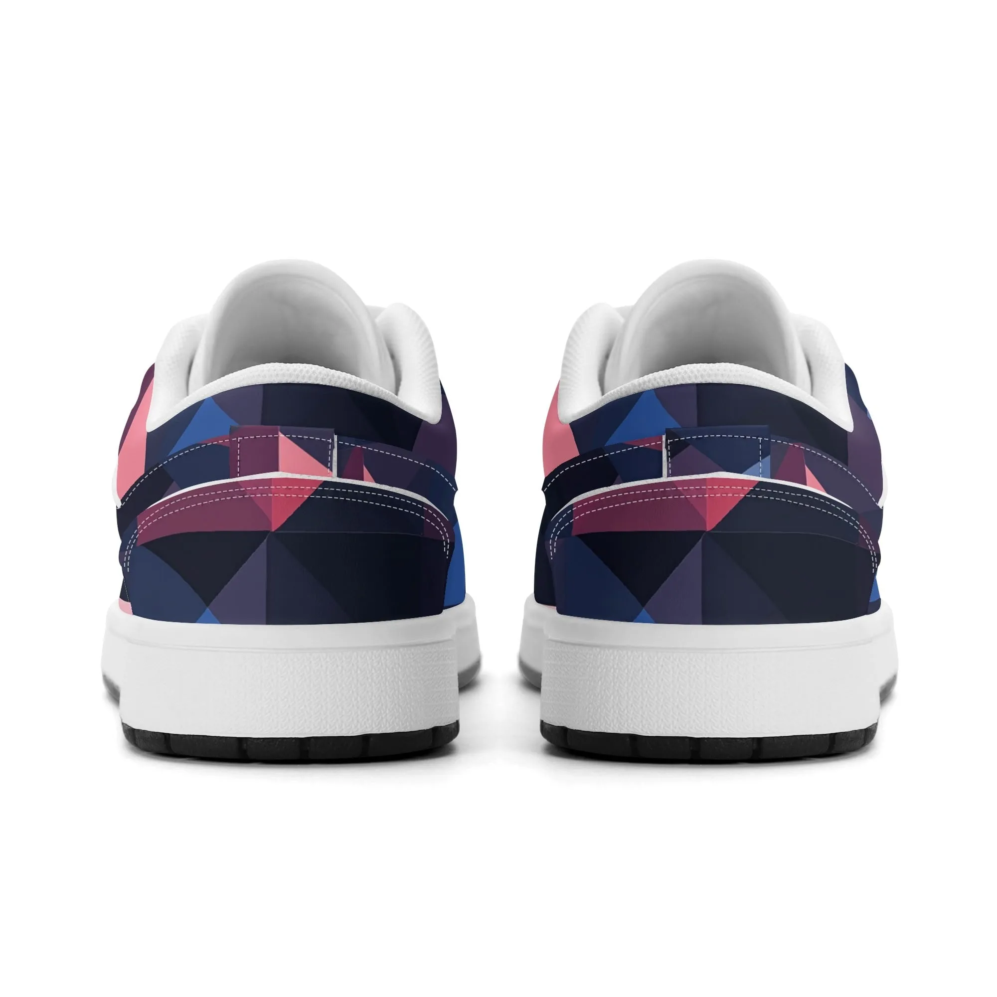 Triangle v1 Low Top Leder Sneaker für Damen