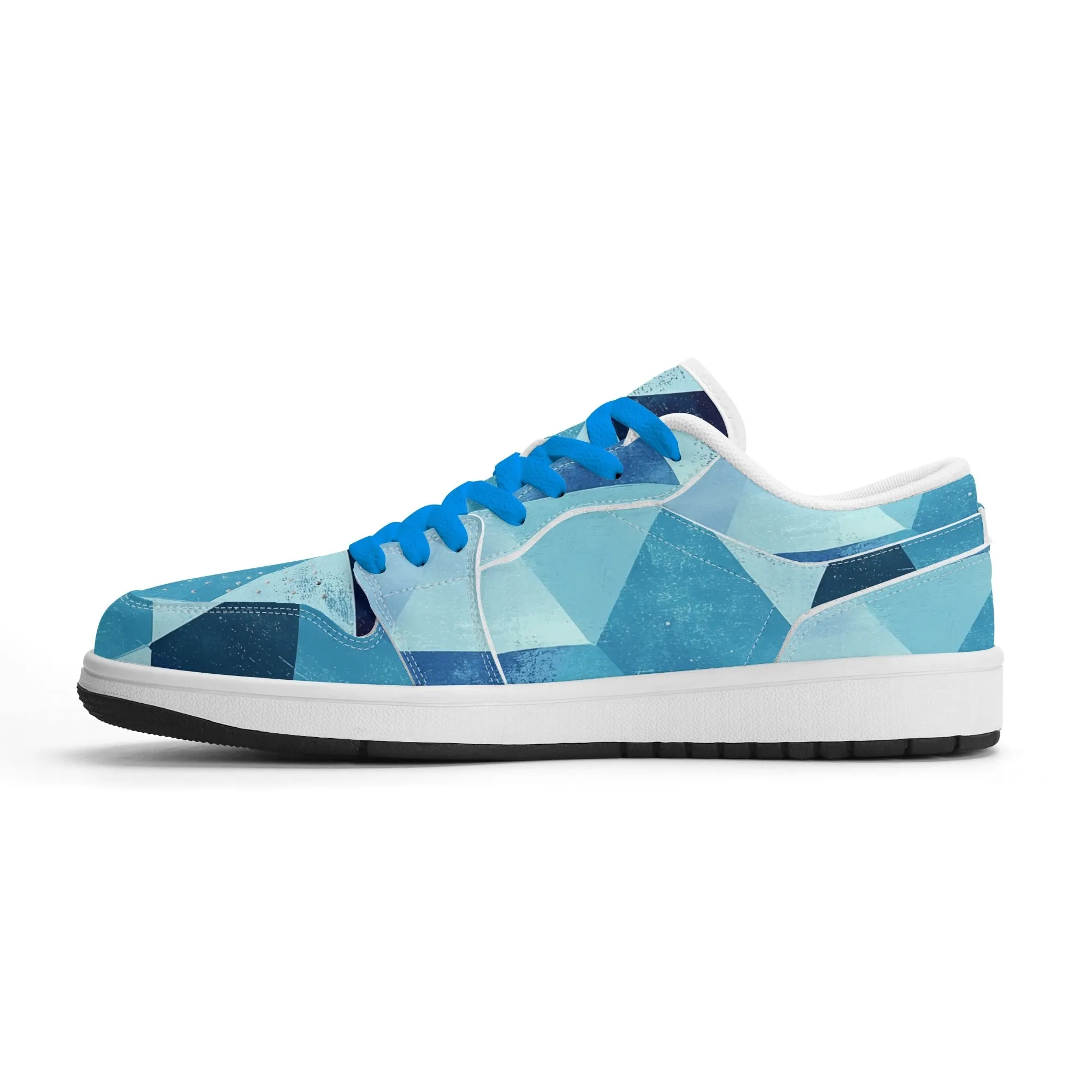 Triangle v4 Low Top Leder Sneaker für Damen