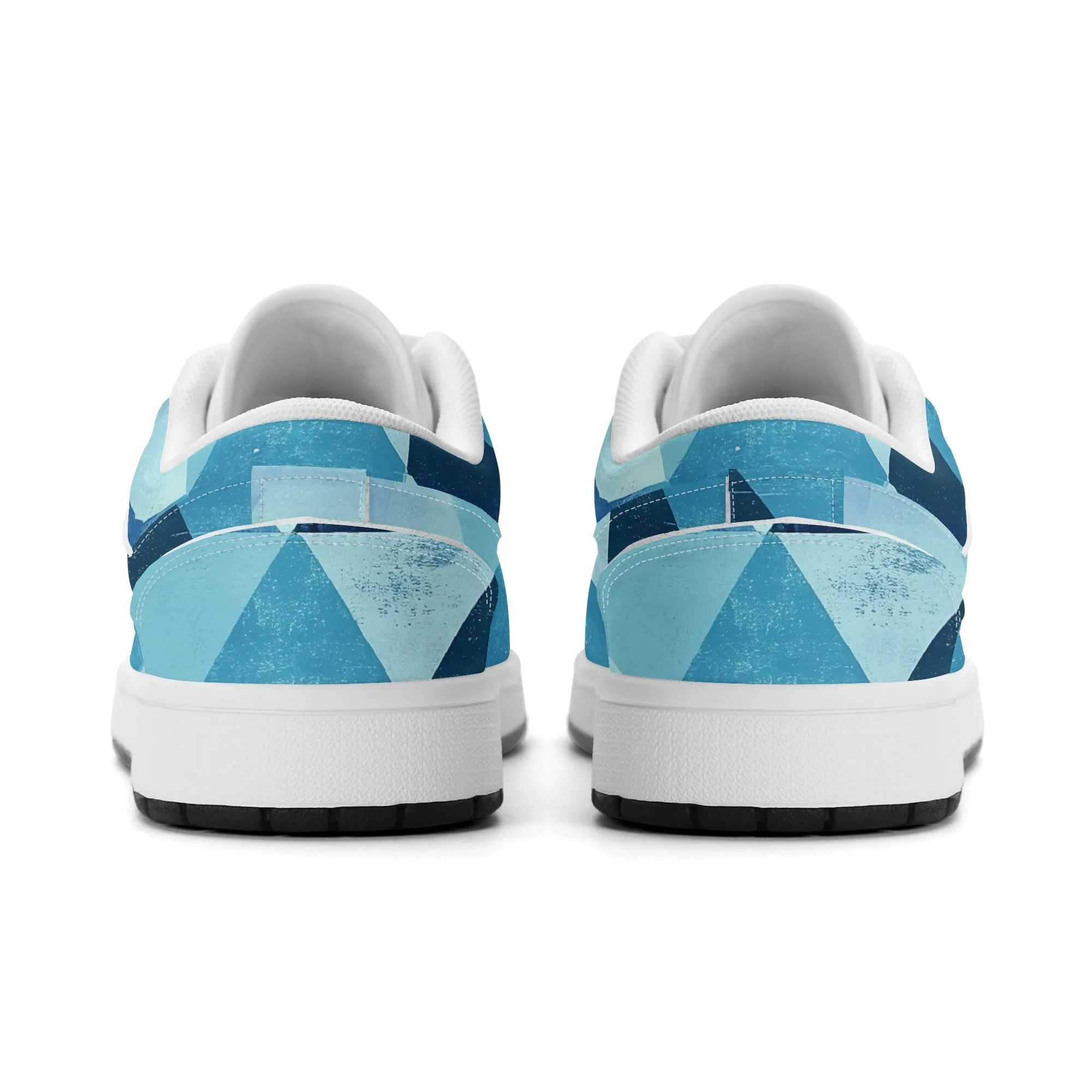 Triangle v4 Low Top Leder Sneaker für Damen