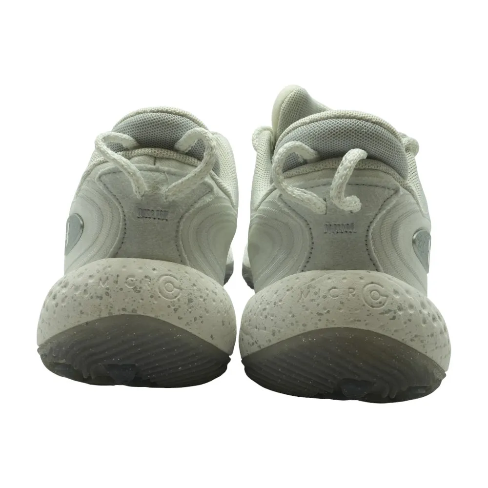 White Low Top Sneaker