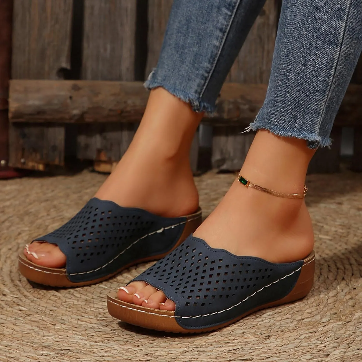 Women Comfort Summer Slides with Arch Support, Slip on Walking Sandals Hollow Breathable Beach Shoes Boho Slippers