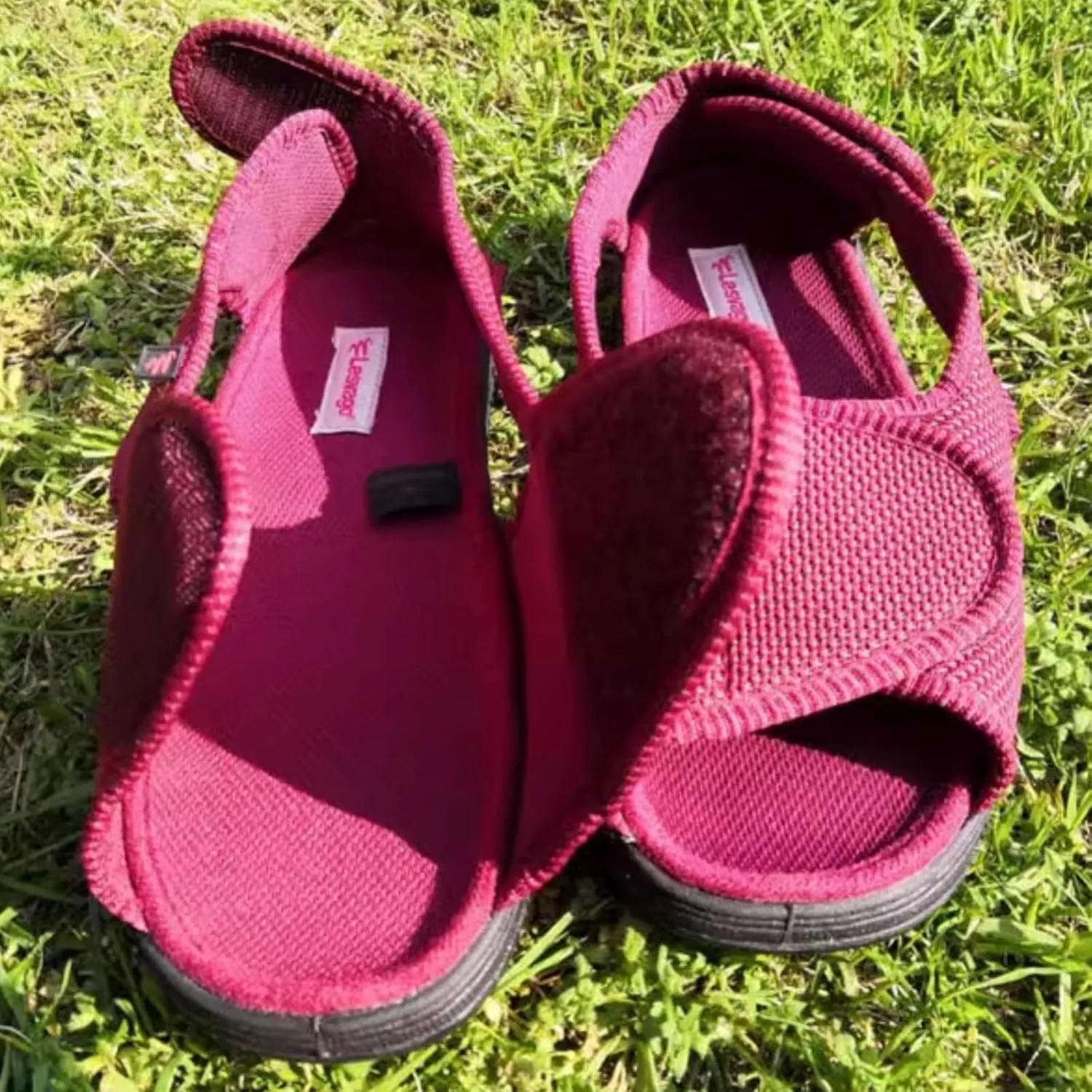 Women Diabetic Shoes Edema Slippers, Comfortable Adjustable Wide Width Open Toe Sandals, Elderly House Shoes for Swollen Feet Wine Red,7.5