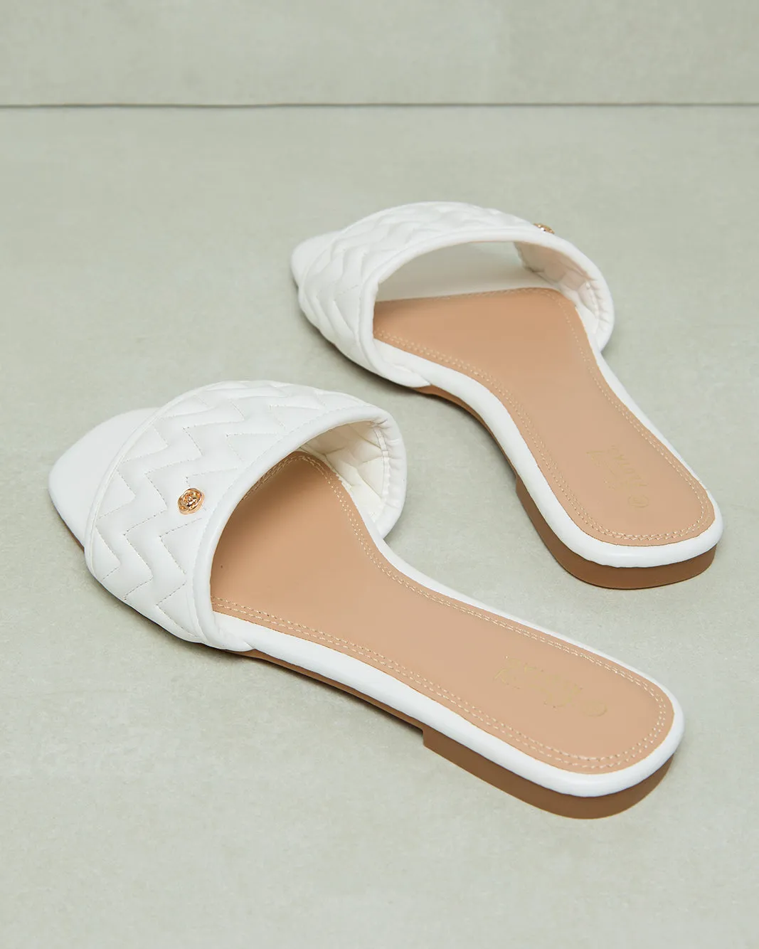 Women White Quilted Mule