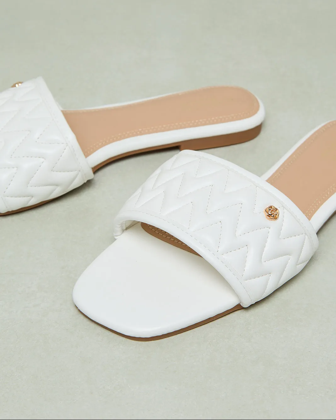 Women White Quilted Mule