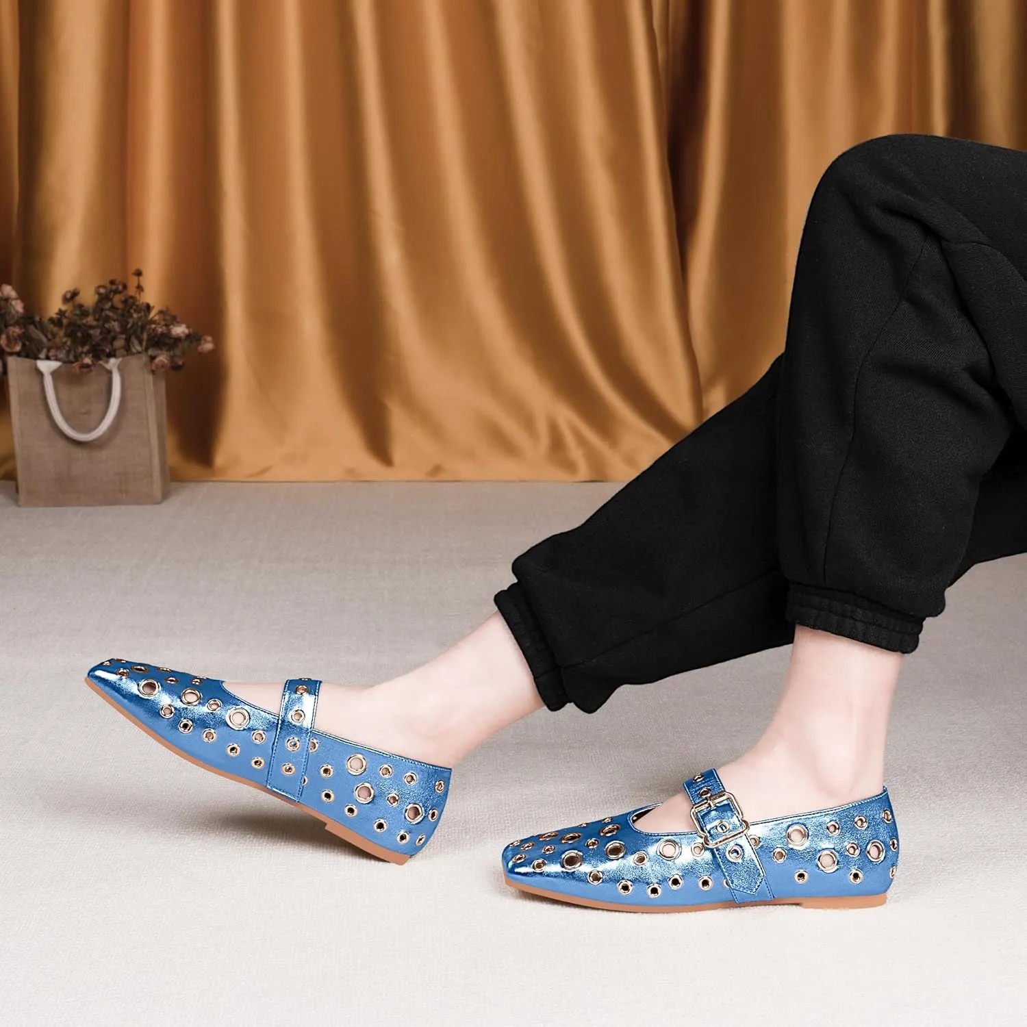 Women's Ballet Flats Studded Metal Eyelet Buckle Perforated Mary Jane Shoes