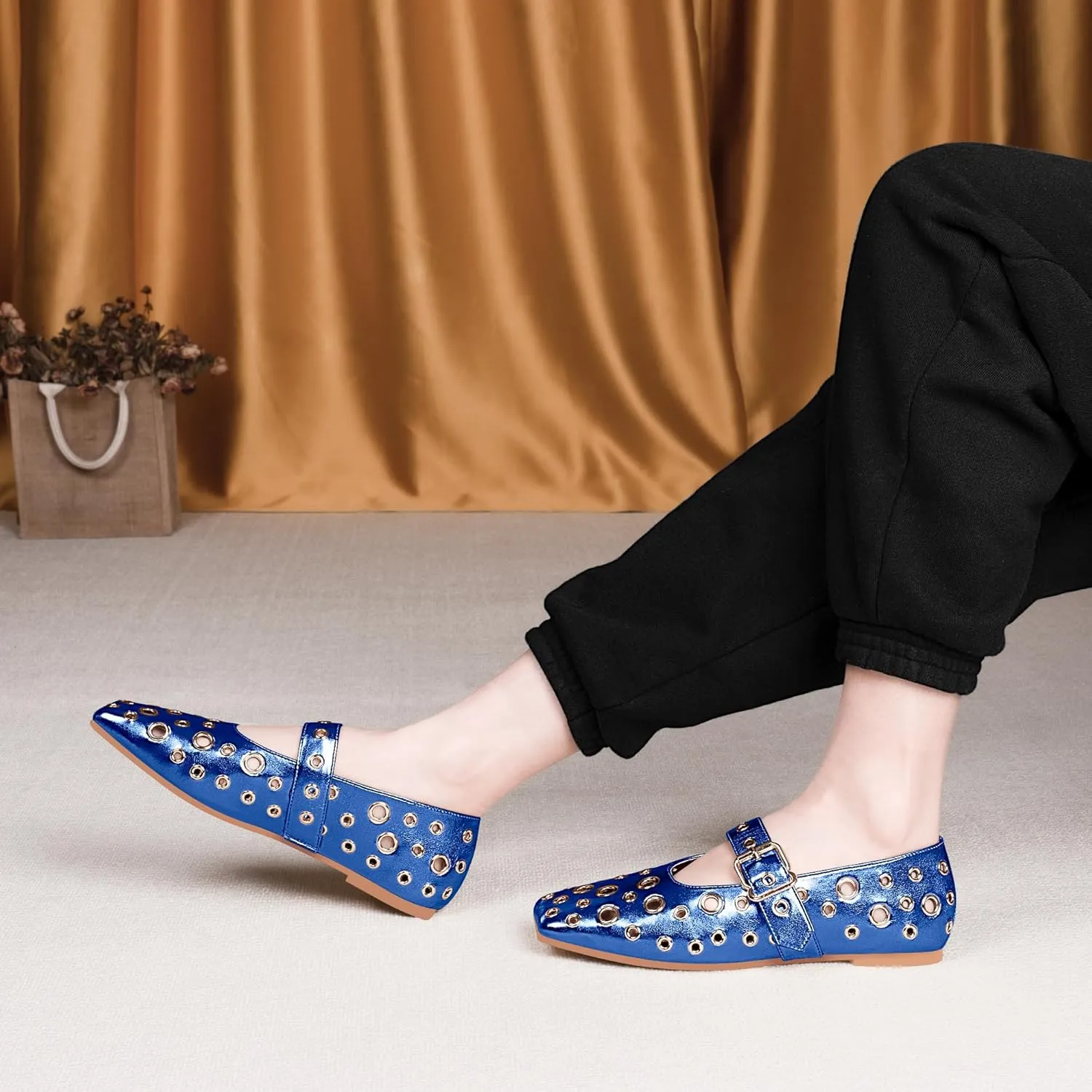 Women's Ballet Flats Studded Metal Eyelet Buckle Perforated Mary Jane Shoes